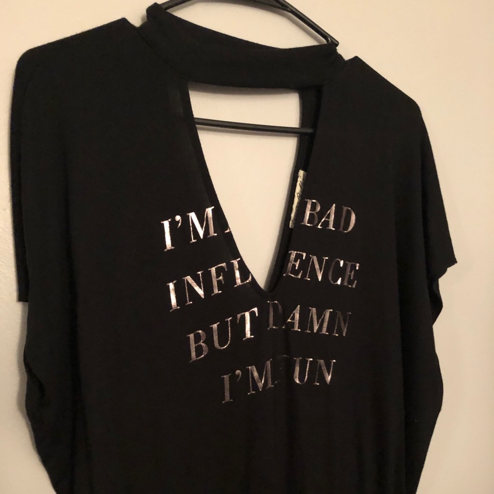 EXPRESS black v cut top
